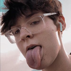 Meet your Posher, Ryenne